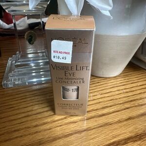 L'Oreal Visible Lift Eye Line Minimizing Concealer Fair #178‎
